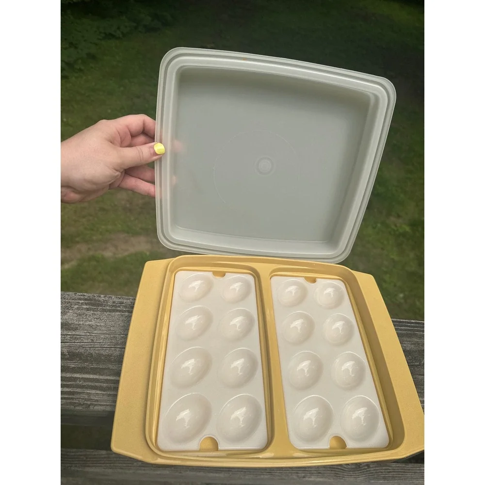 Vintage Tupperware Deviled Egg Carrier Harvest Gold 723-2 with Lid and Inserts